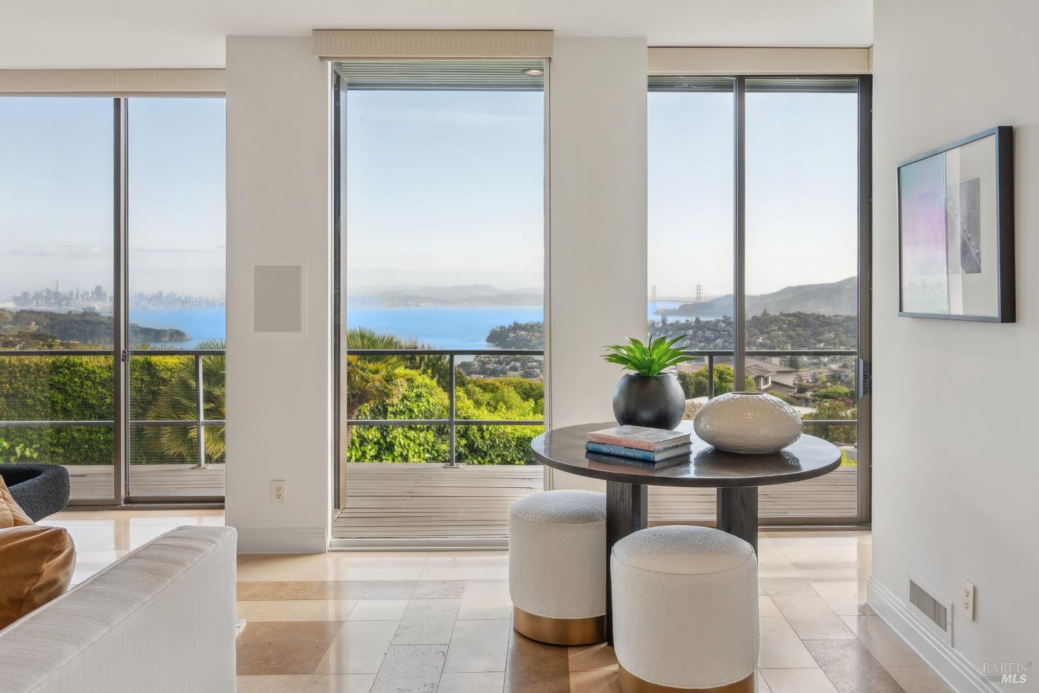 6 Saint Gabrielle Ct