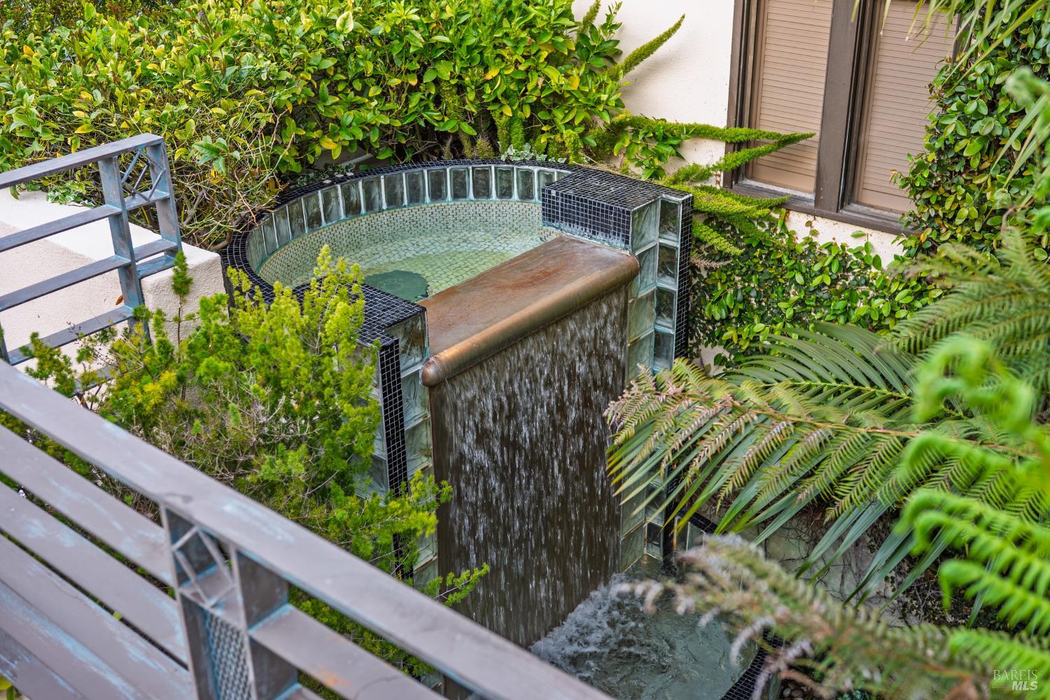 6 Saint Gabrielle Ct