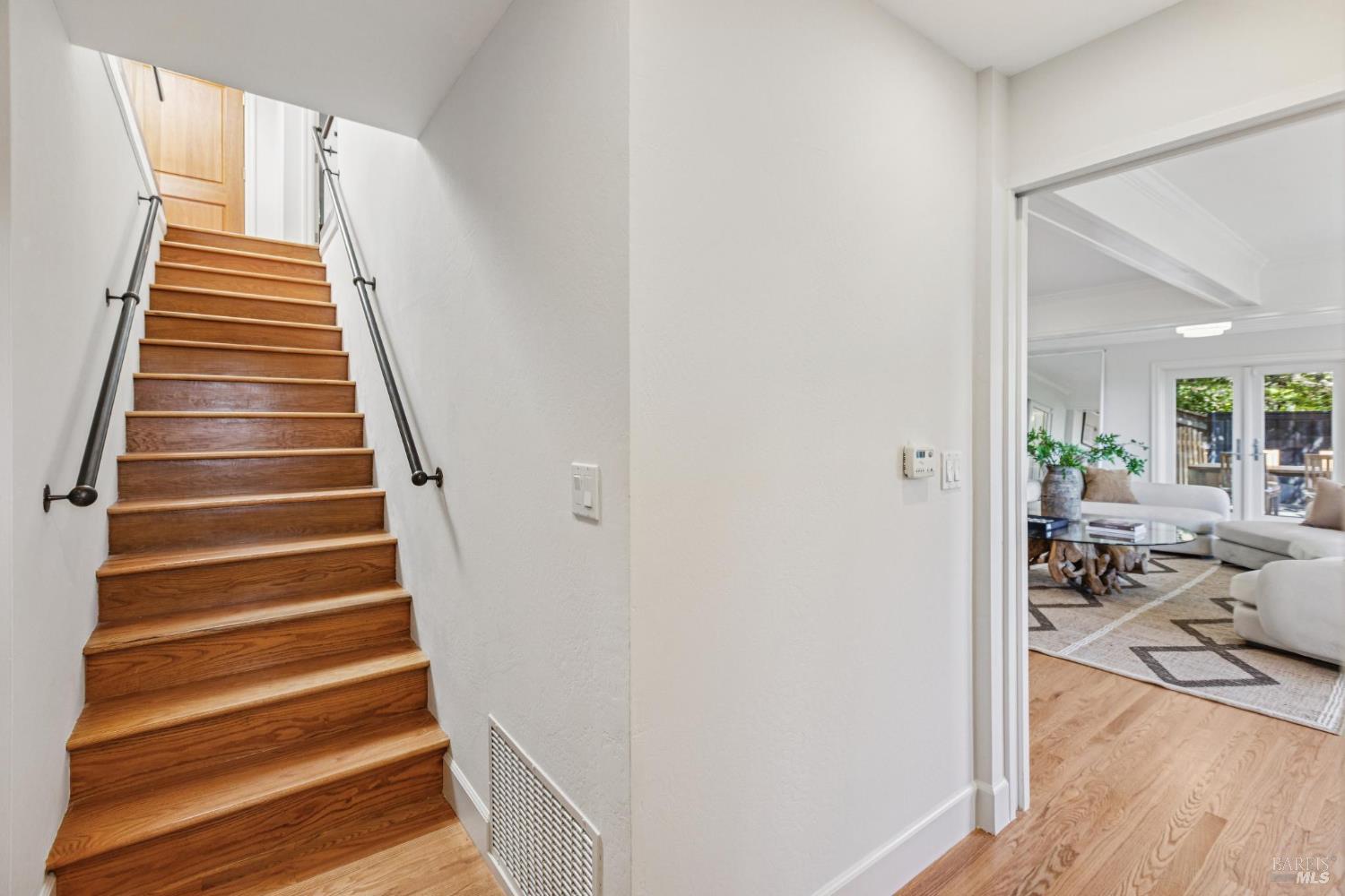 12 Tara View Road