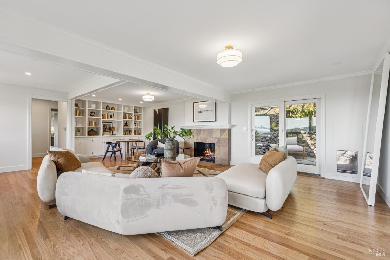 12 Tara View Road