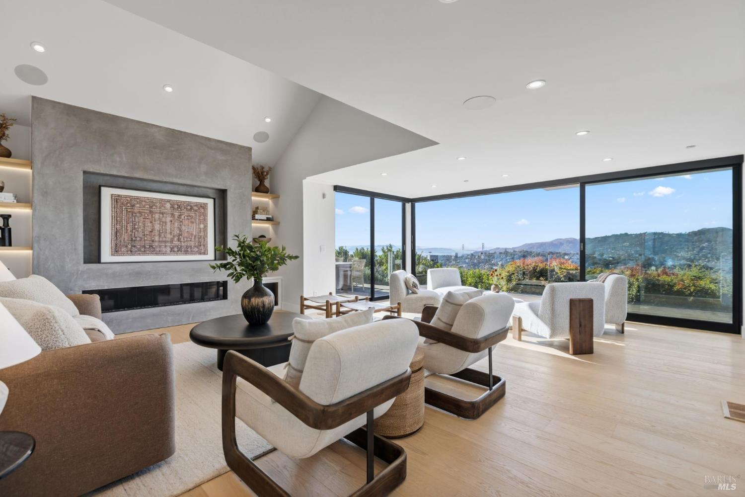 2 Audrey Ct