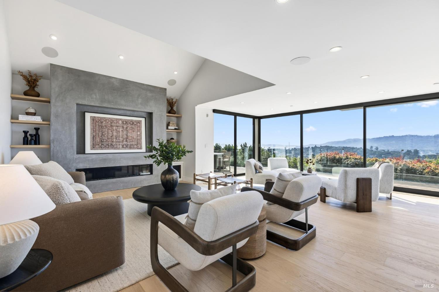 2 Audrey Ct