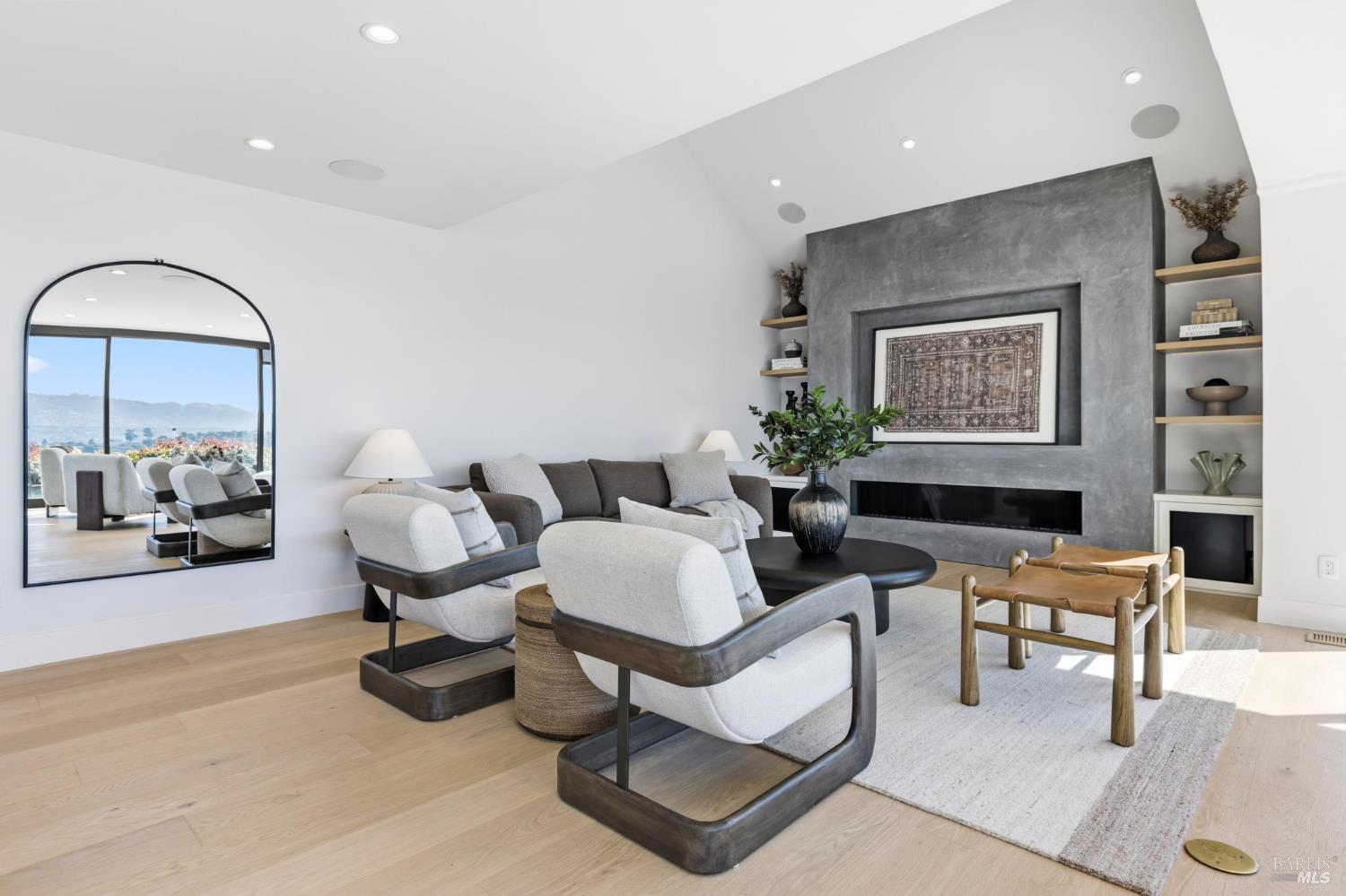 2 Audrey Ct