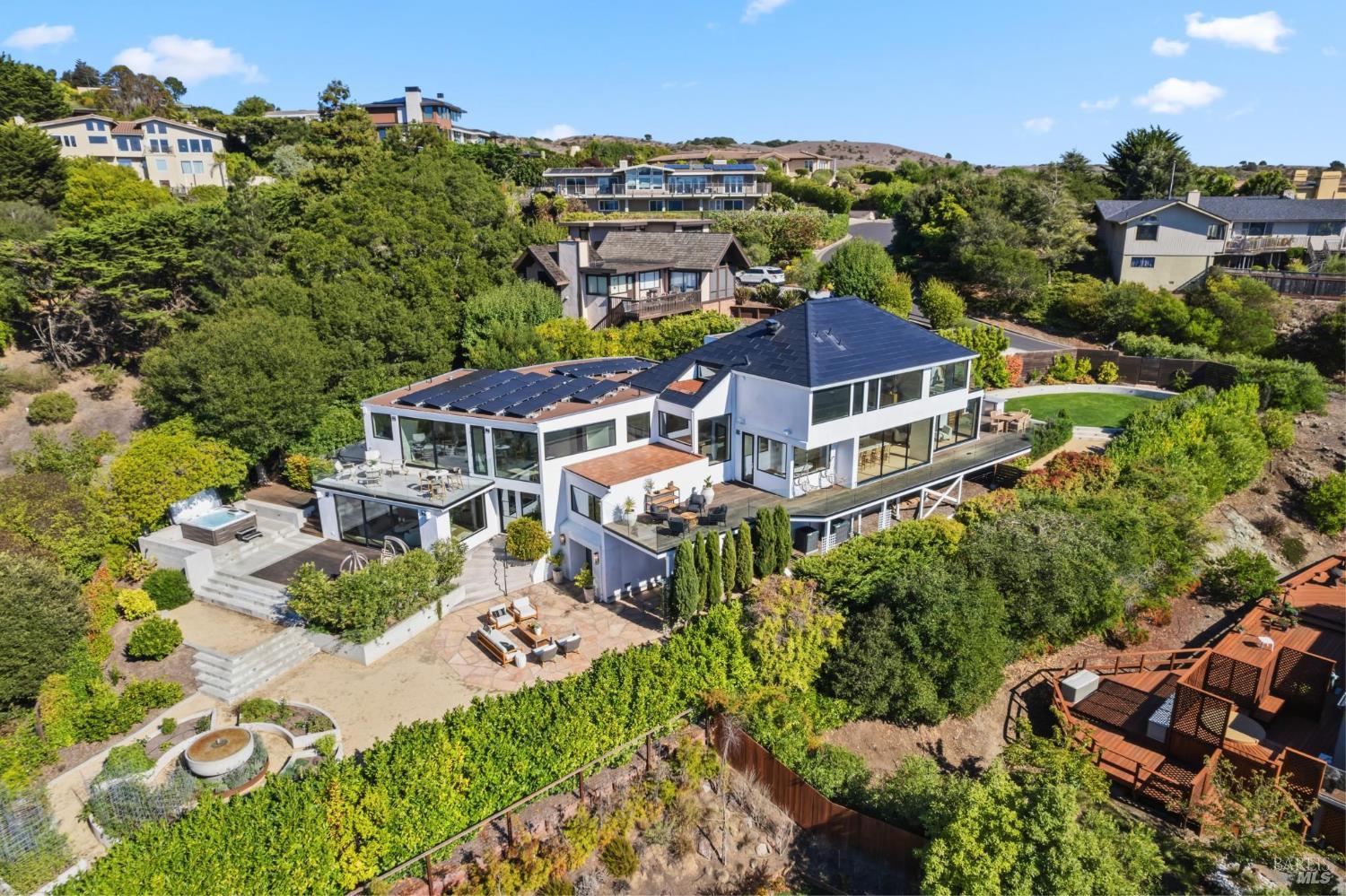2 Audrey Ct