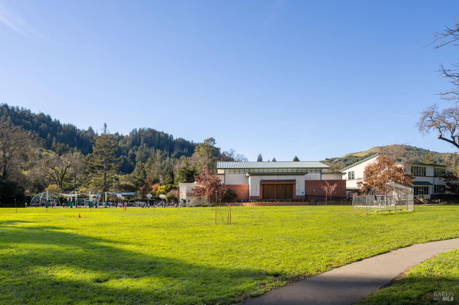 47 Redwood Drive