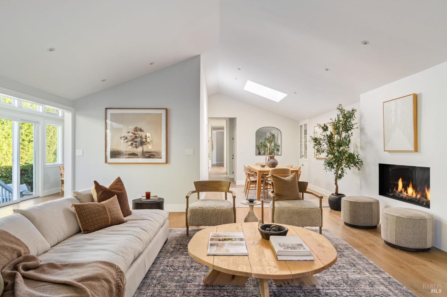 47 Redwood Drive