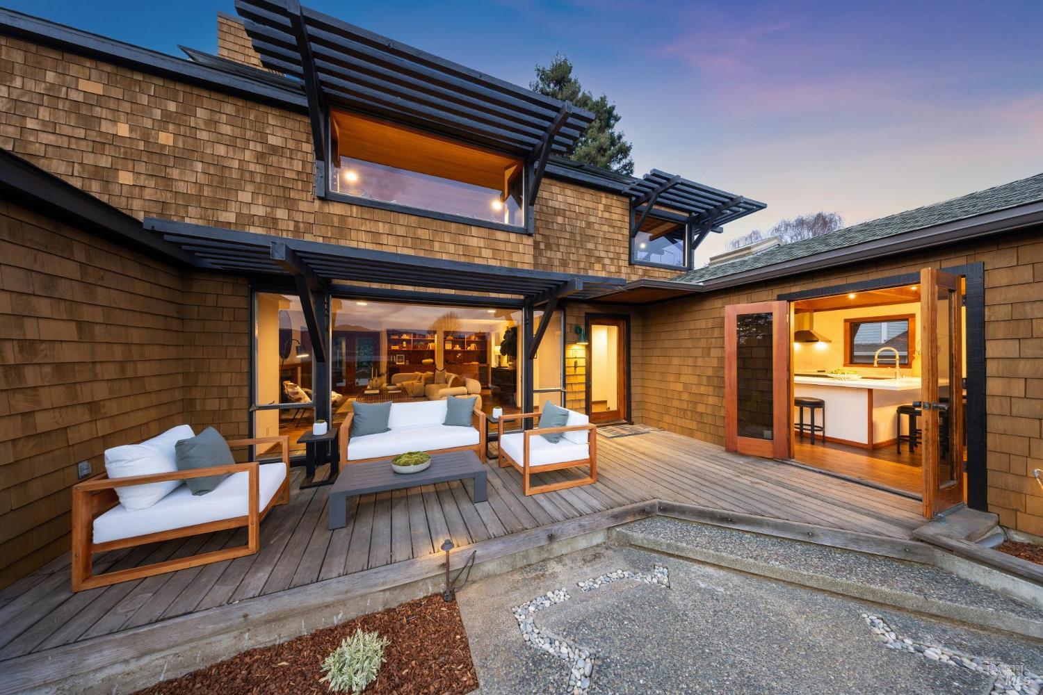 7 Palmer Court