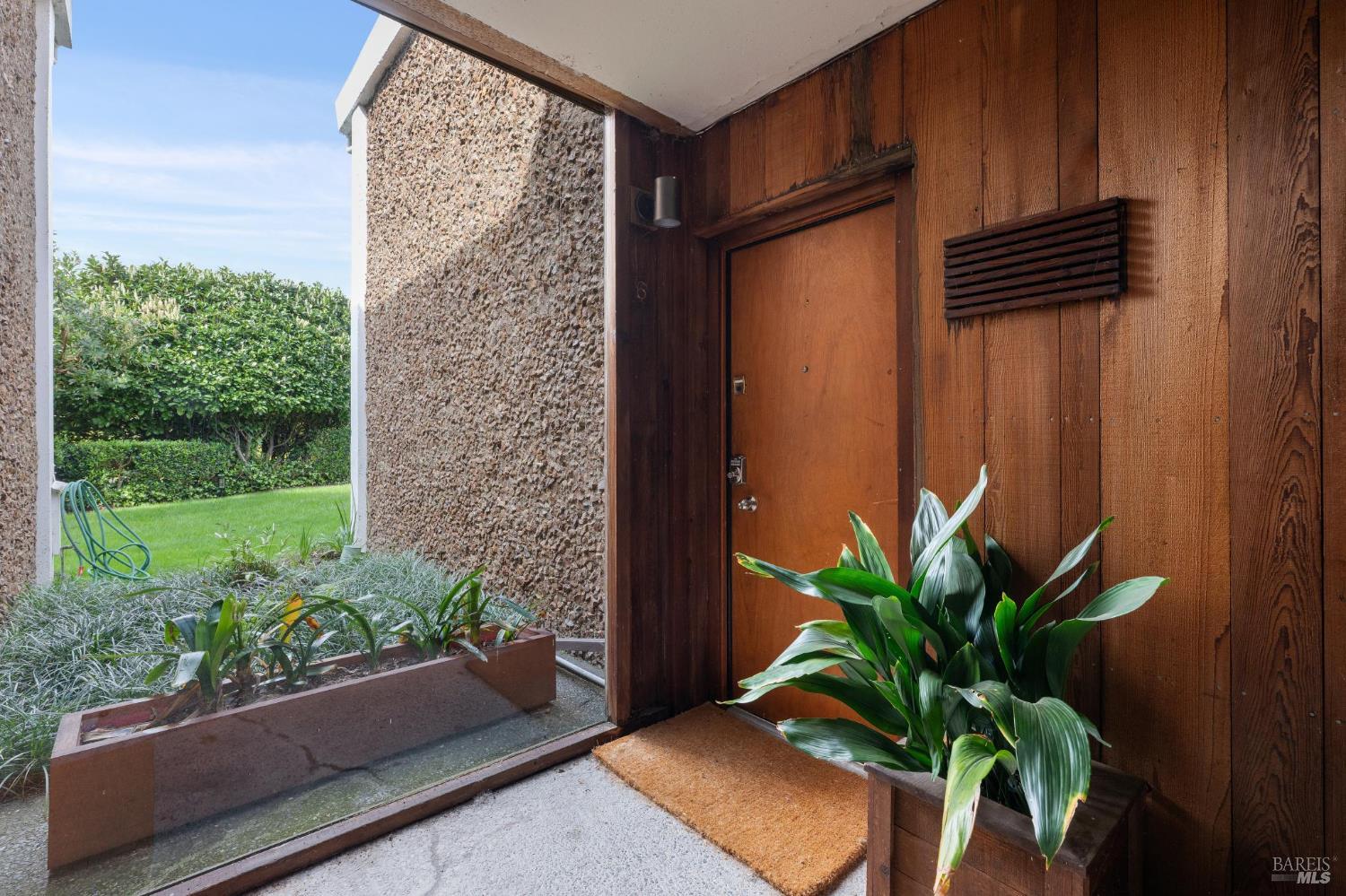 2 Lyford Drive Unit: #6