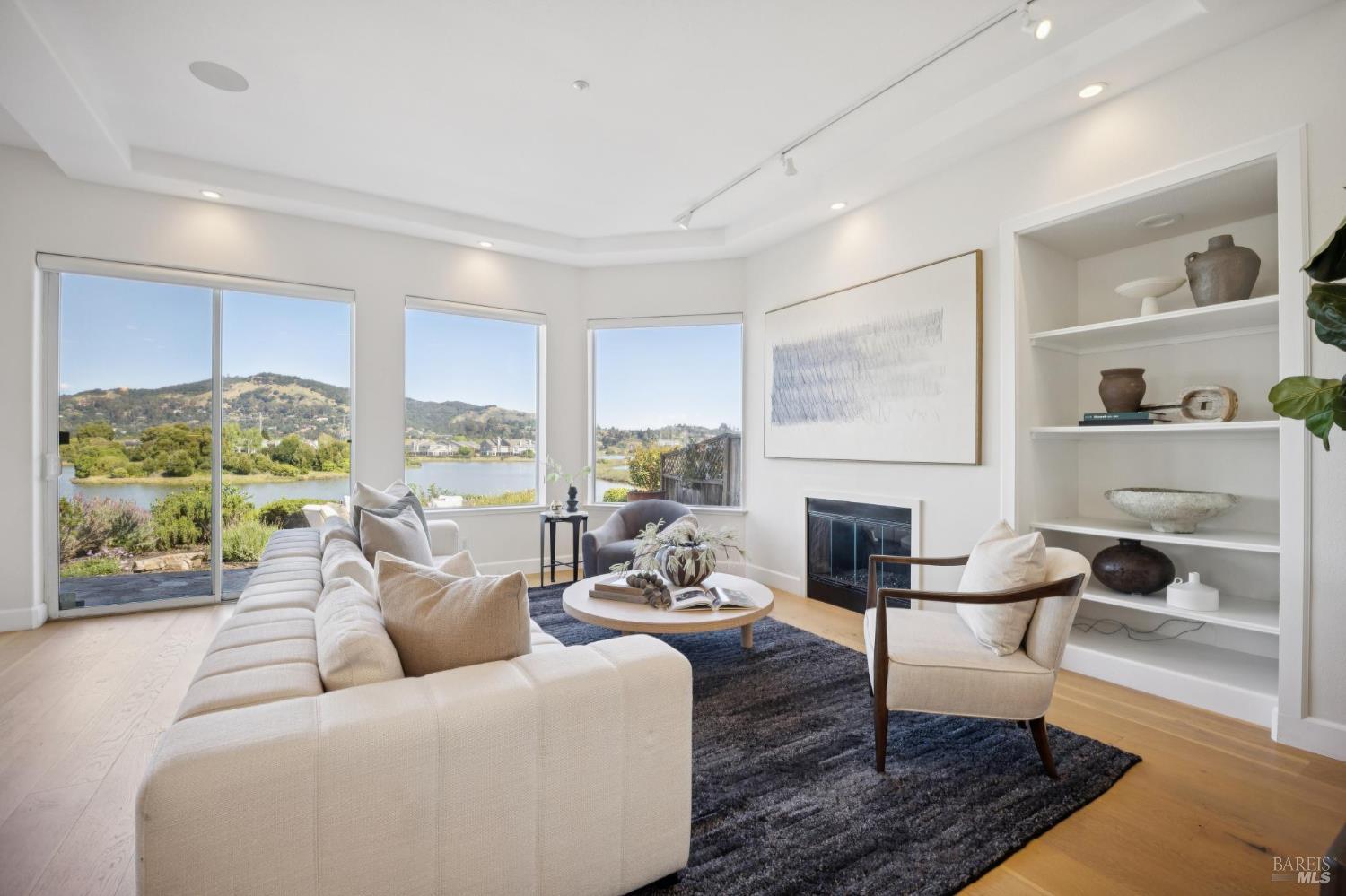 255 Baypoint Drive