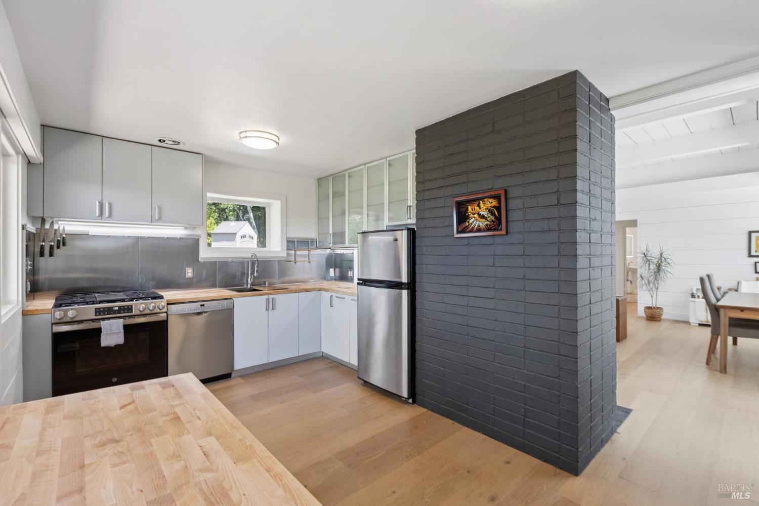 25 Brushwood Lane