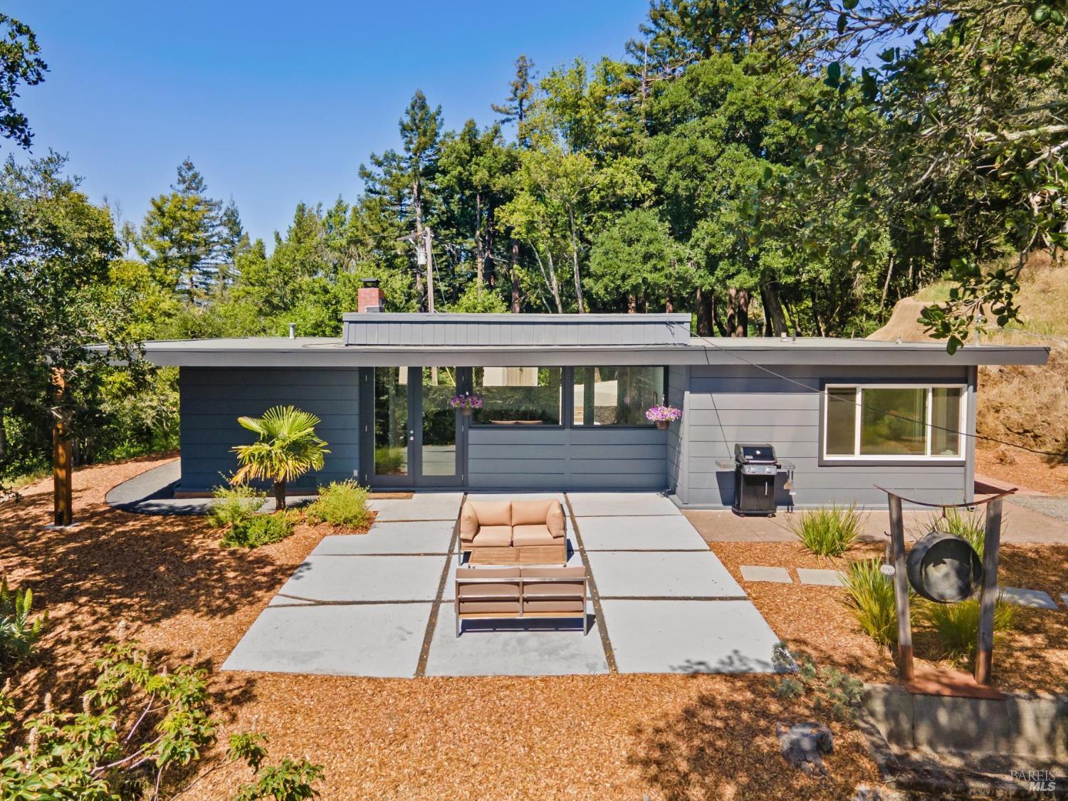 25 Brushwood Lane