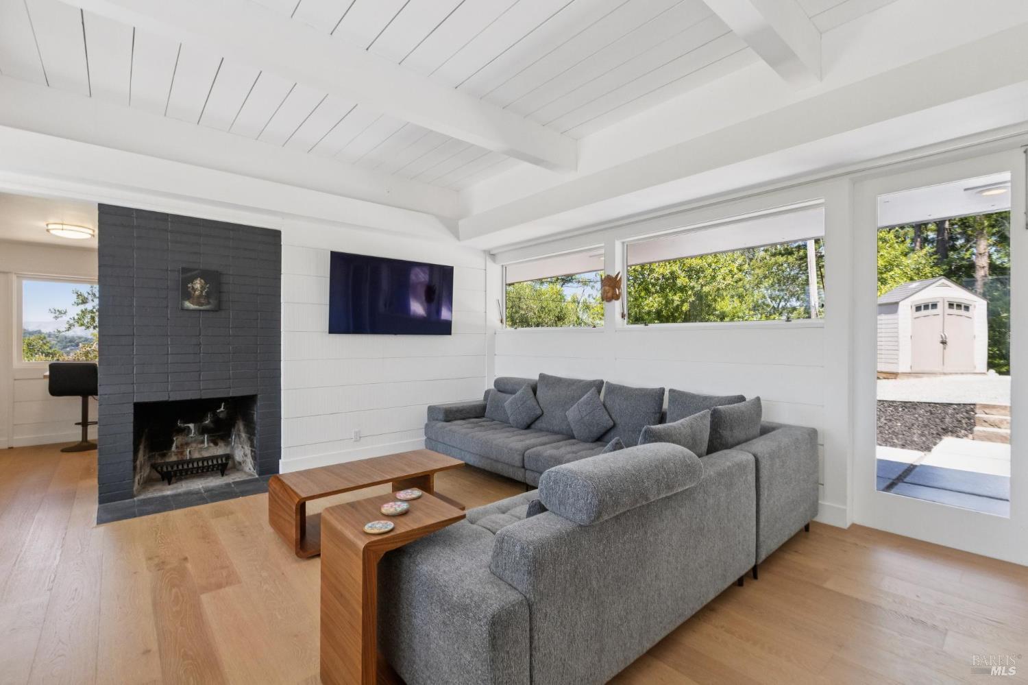 25 Brushwood Lane