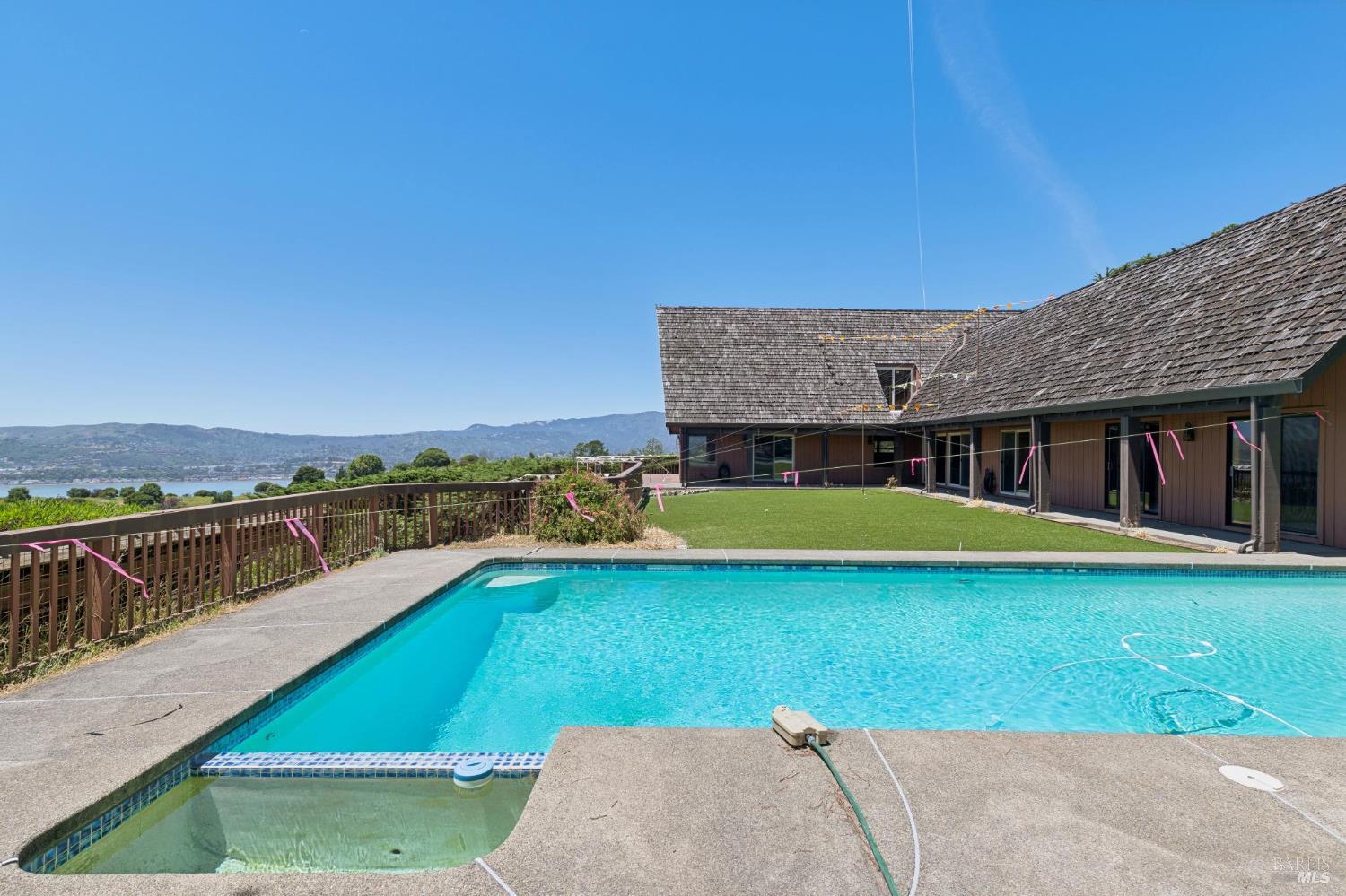 81 Mount Tiburon Road