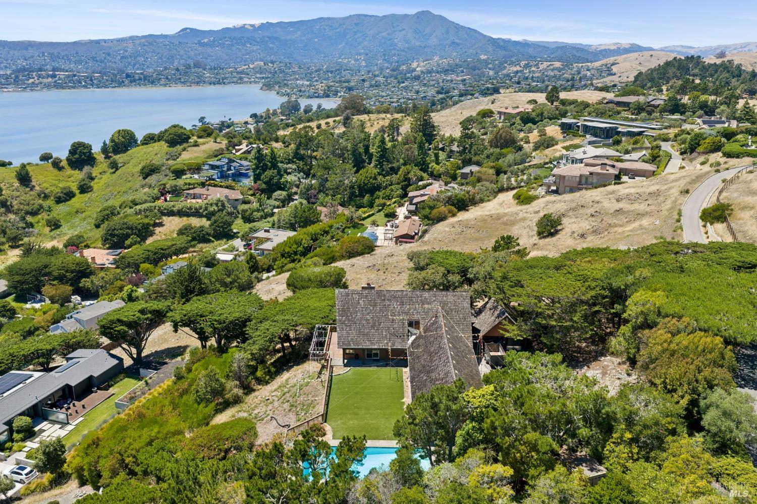 81 Mount Tiburon Road