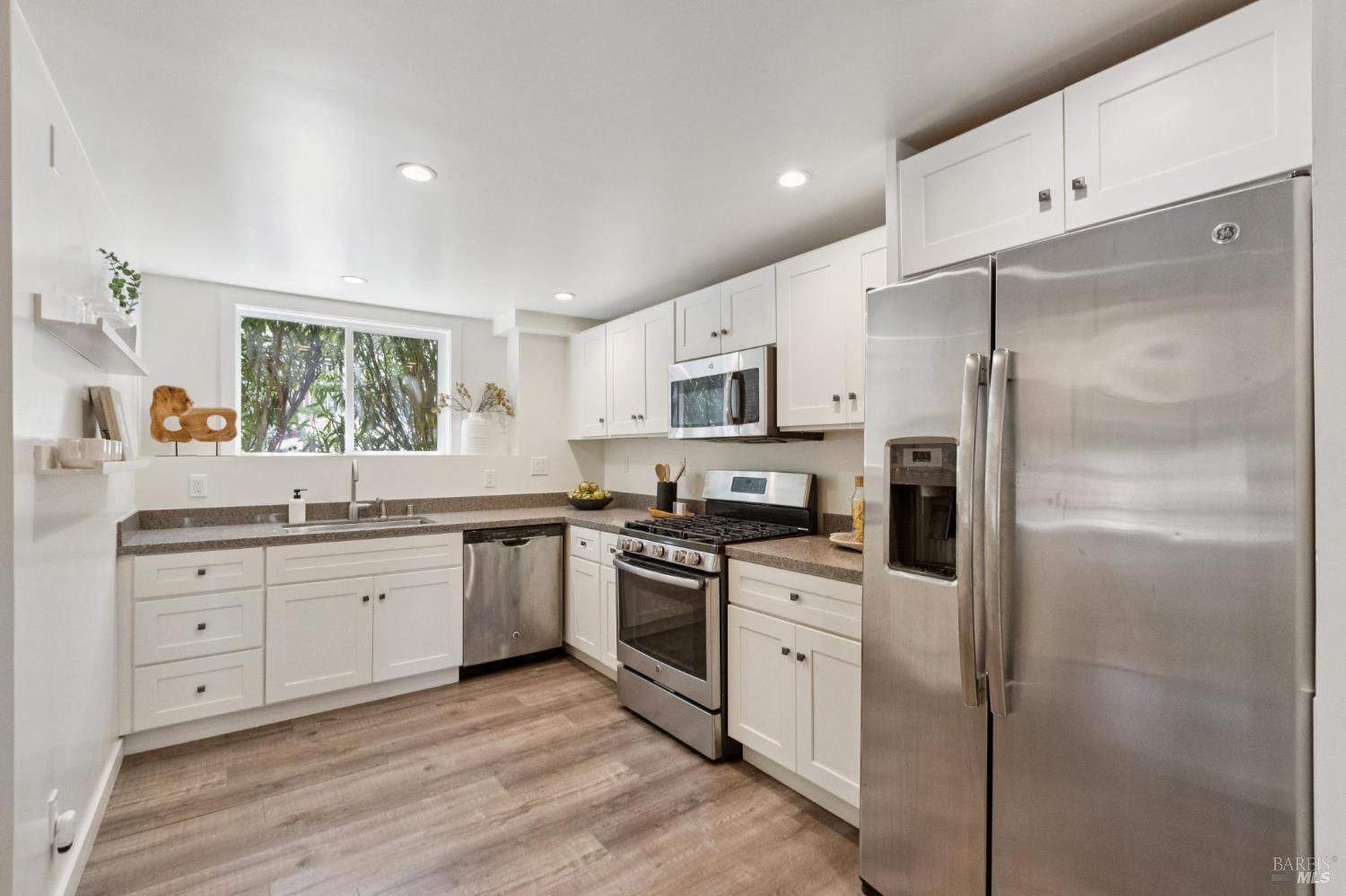 158 Edwards Avenue