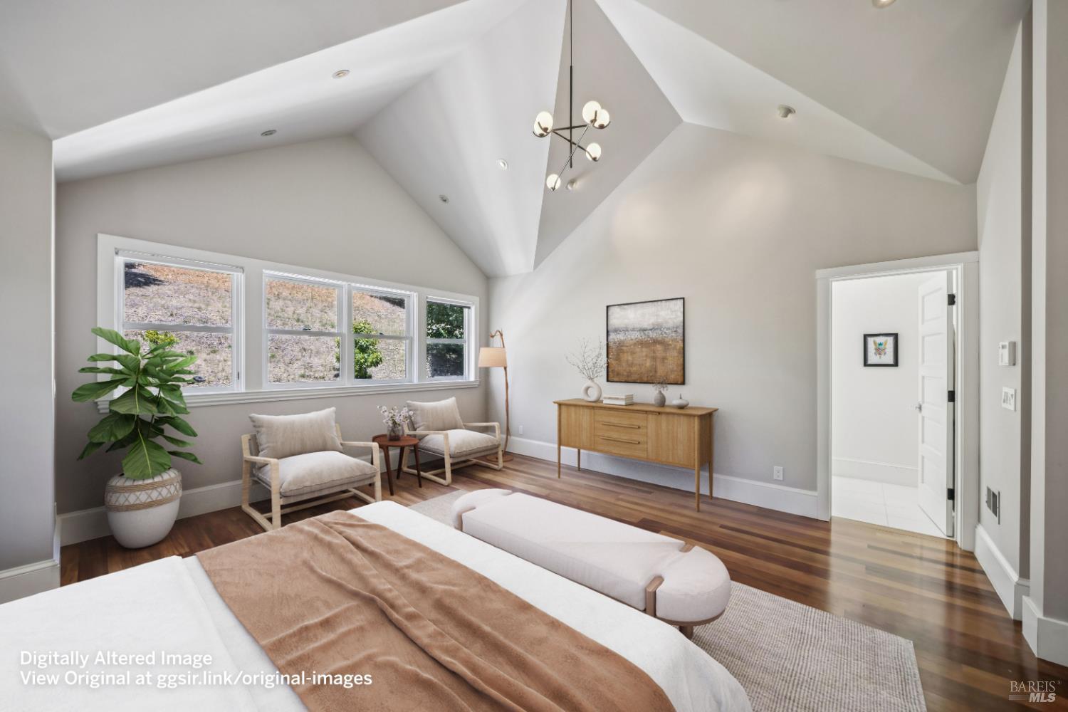 8 Sir Francis Drake Boulevard