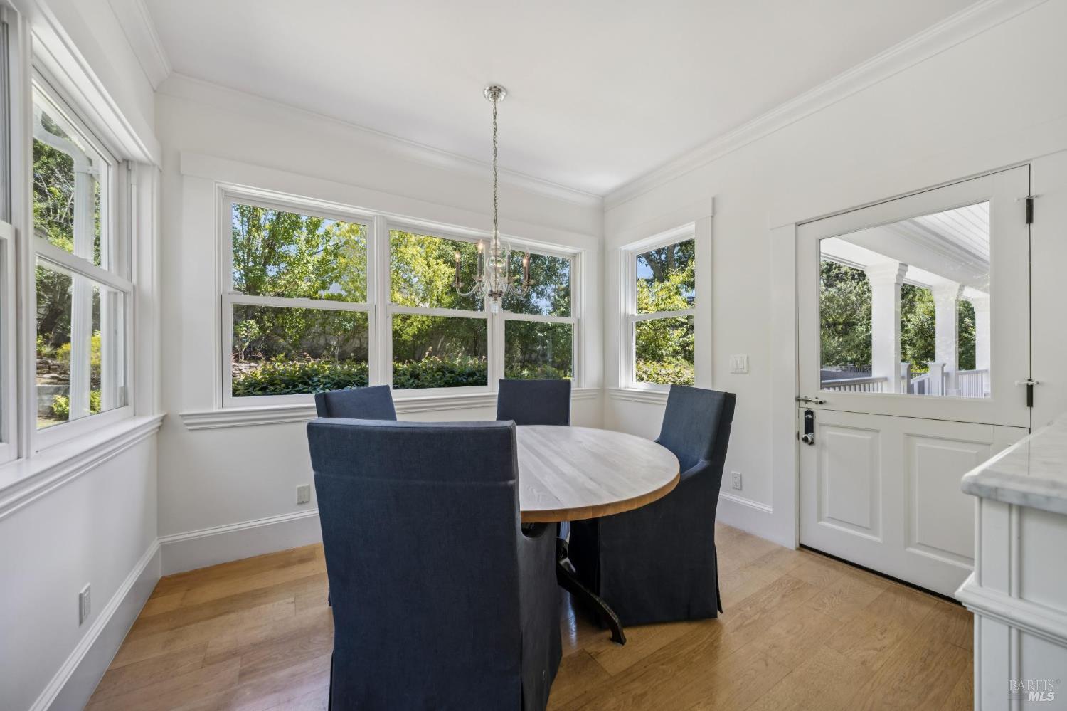 8 Sir Francis Drake Boulevard