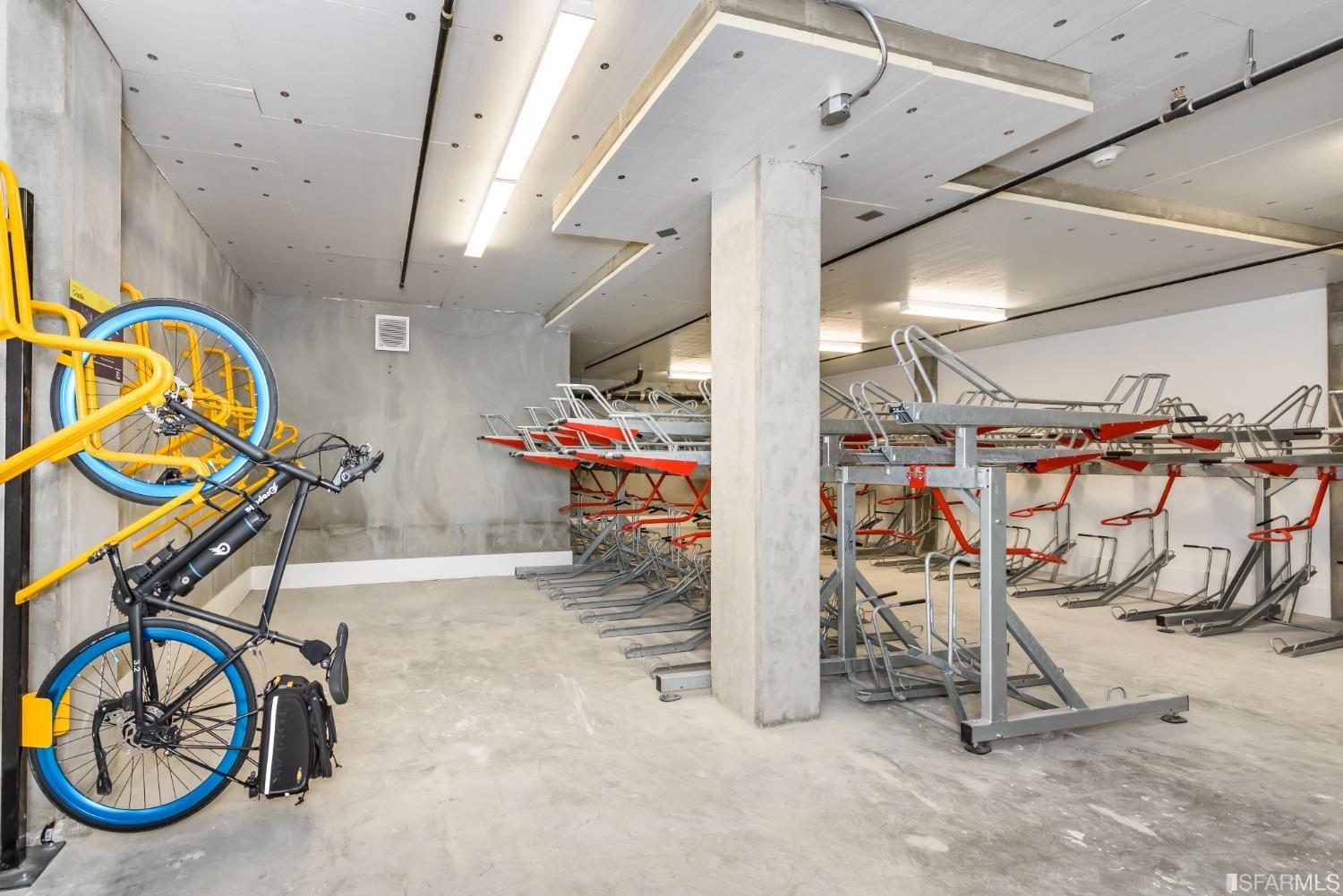 1288 Howard Street Unit: 402