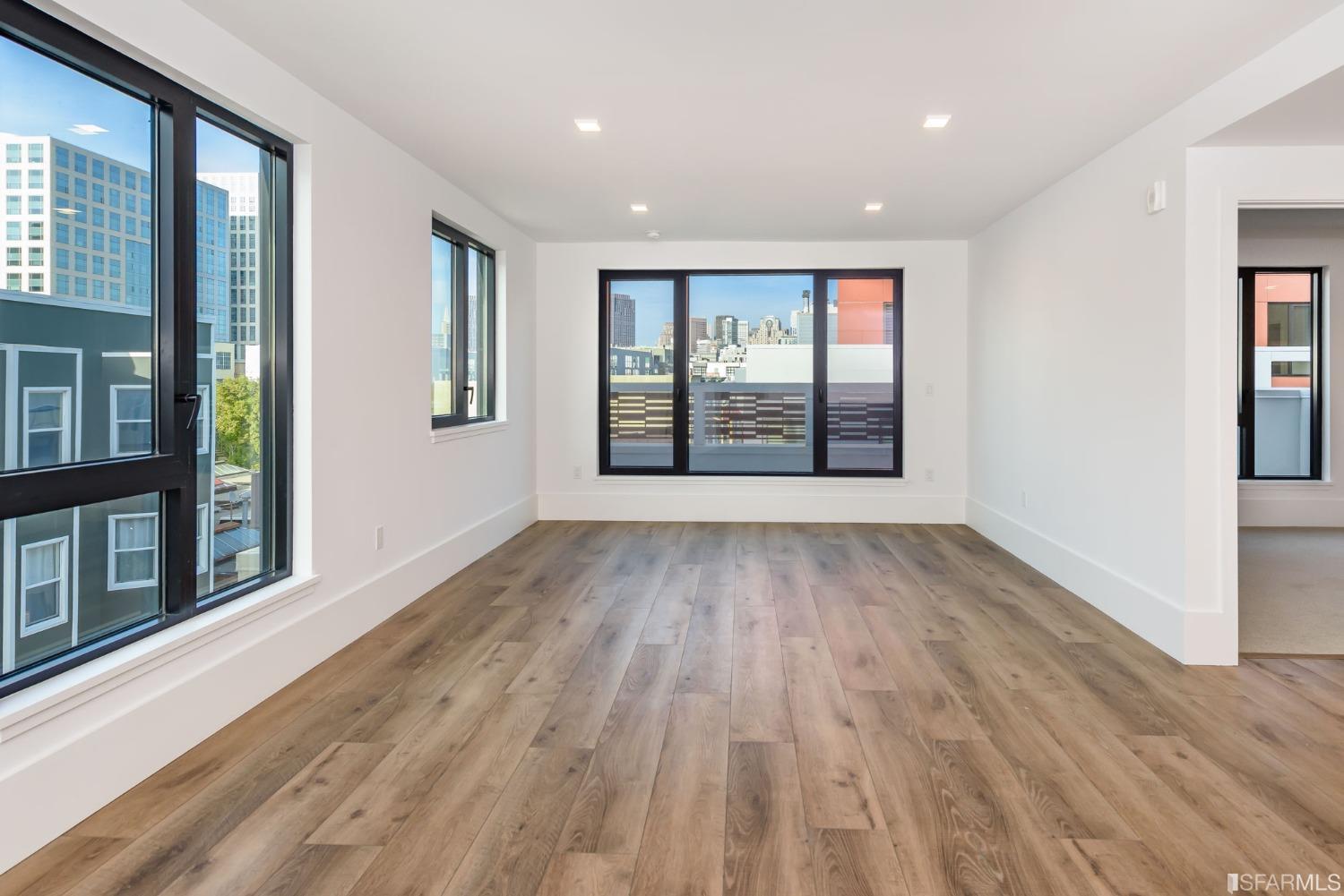 1288 Howard Street Unit: 402