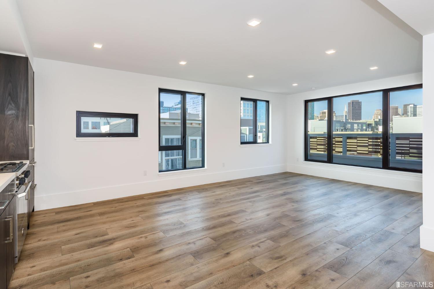 1288 Howard Street Unit: 402