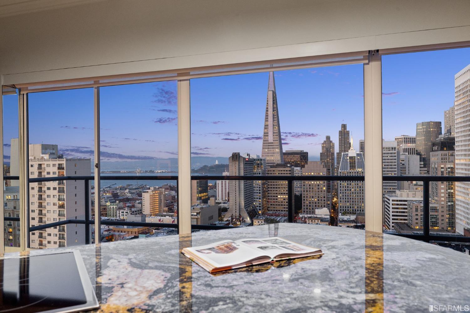 30 Miller Place Unit: 8