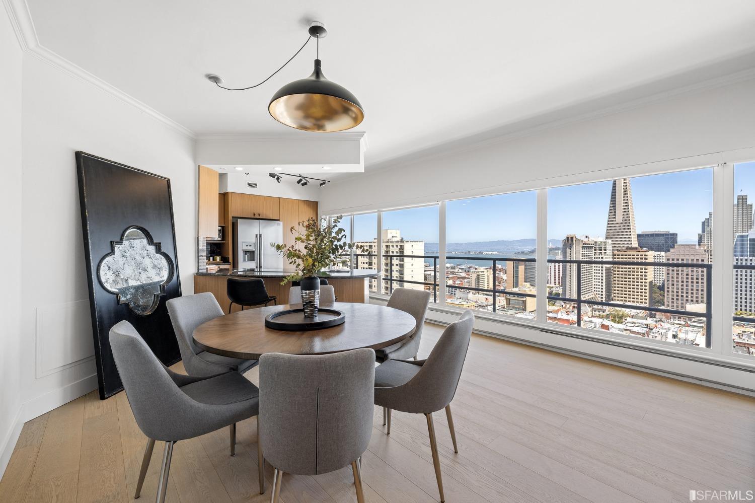 30 Miller Place Unit: 8