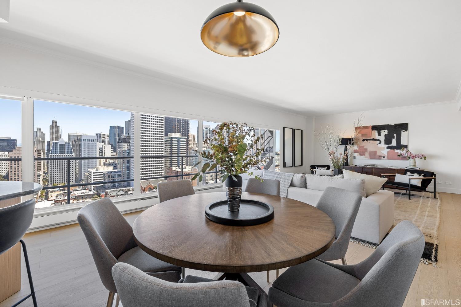 30 Miller Place Unit: 8