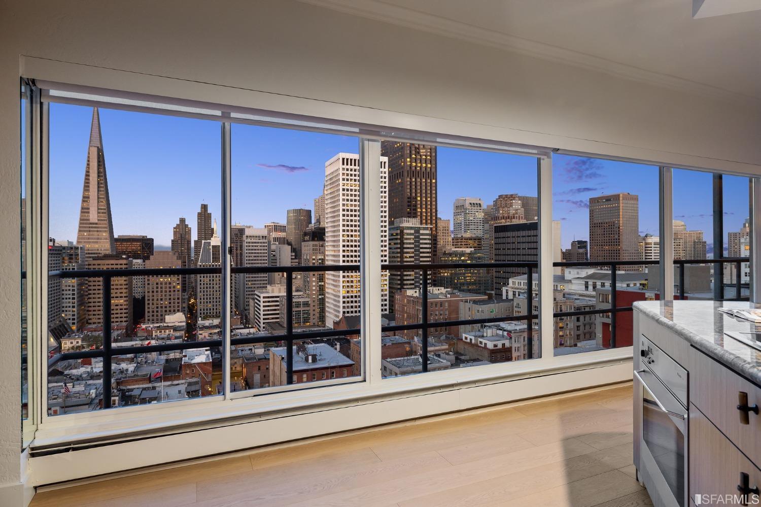 30 Miller Place Unit: 8