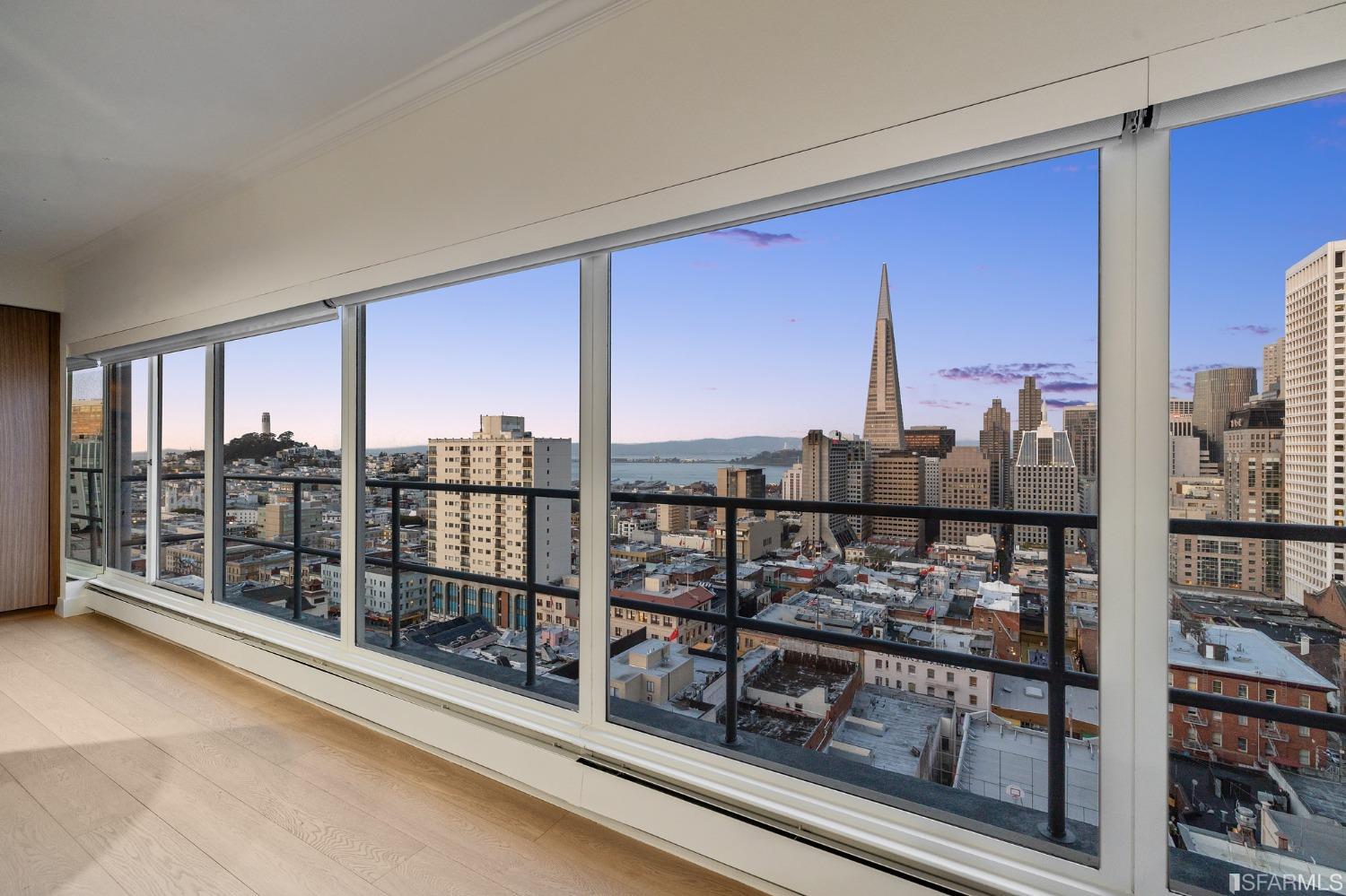 30 Miller Place Unit: 8