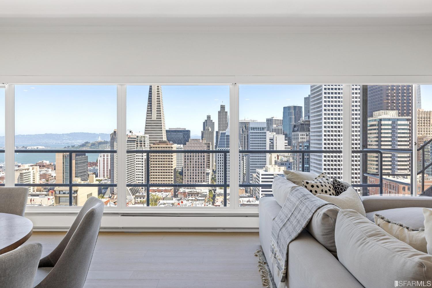 30 Miller Place Unit: 8