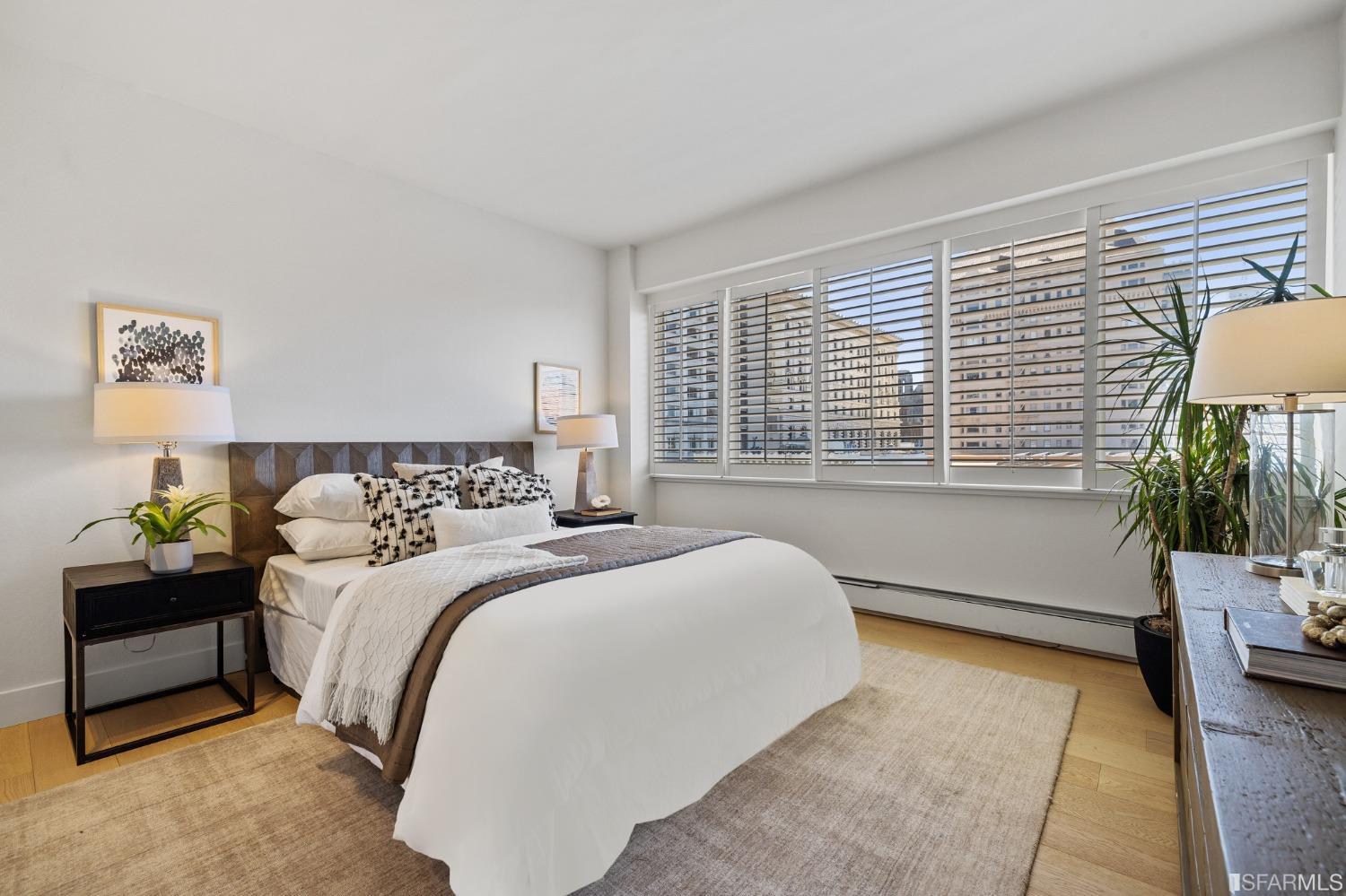 30 Miller Place Unit: 8