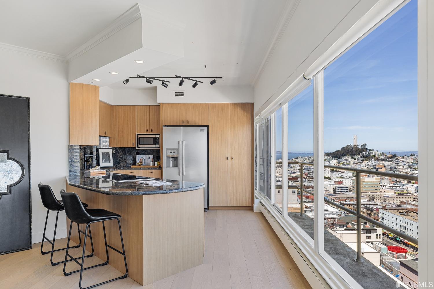 30 Miller Place Unit: 8