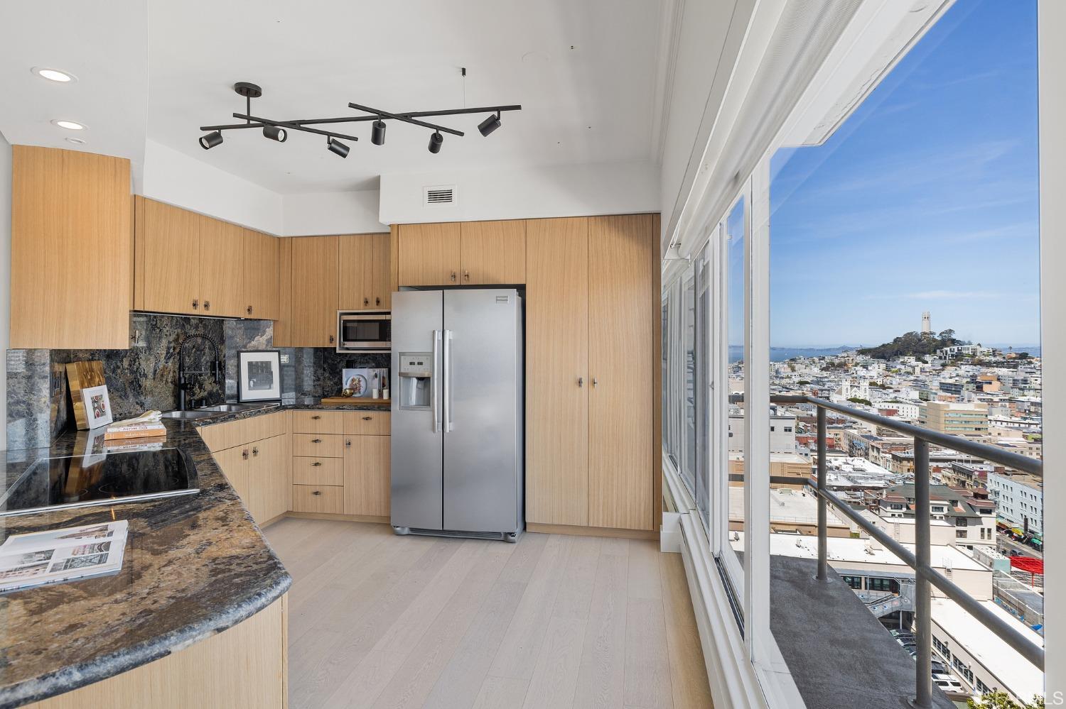 30 Miller Place Unit: 8