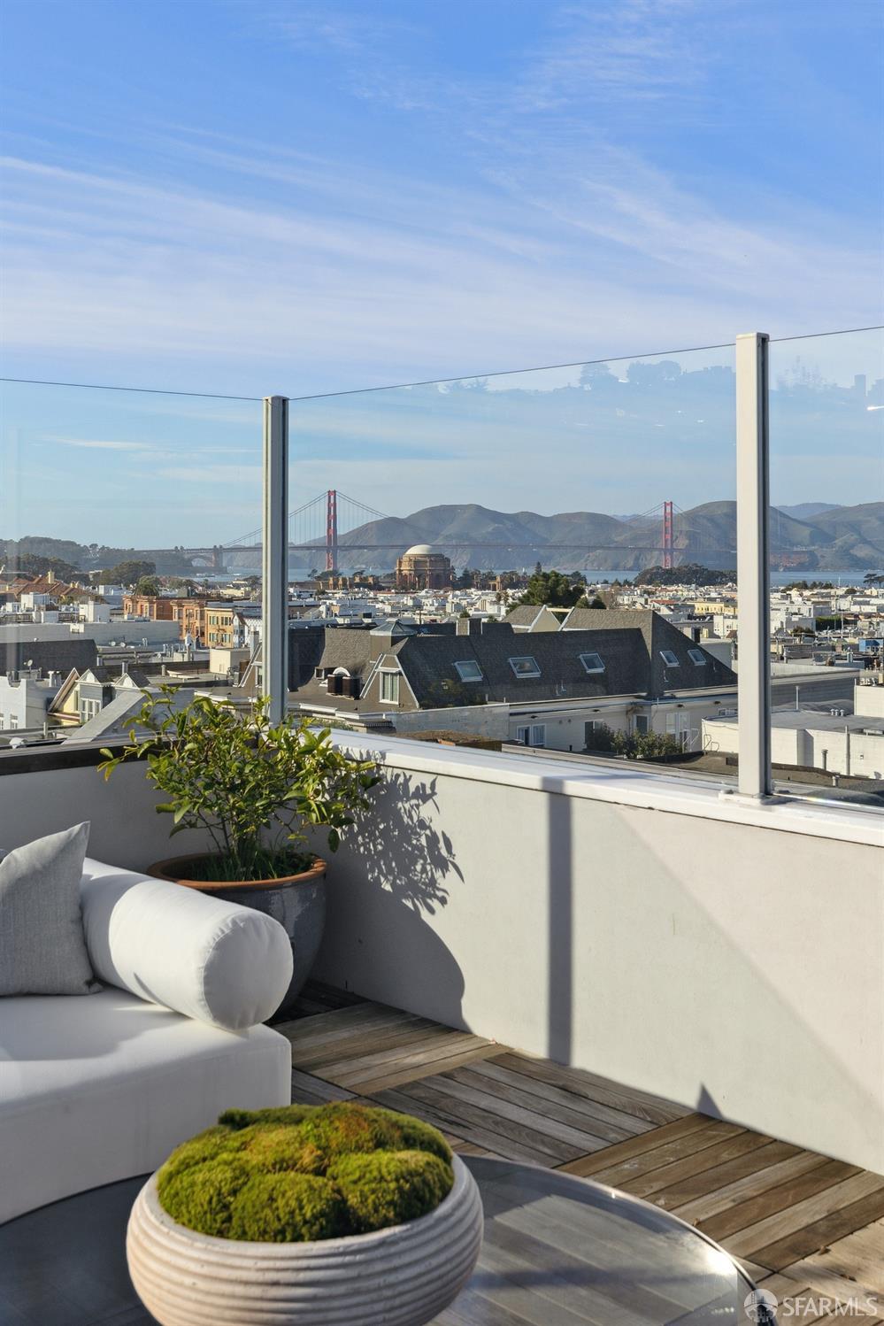 2950 Fillmore Street