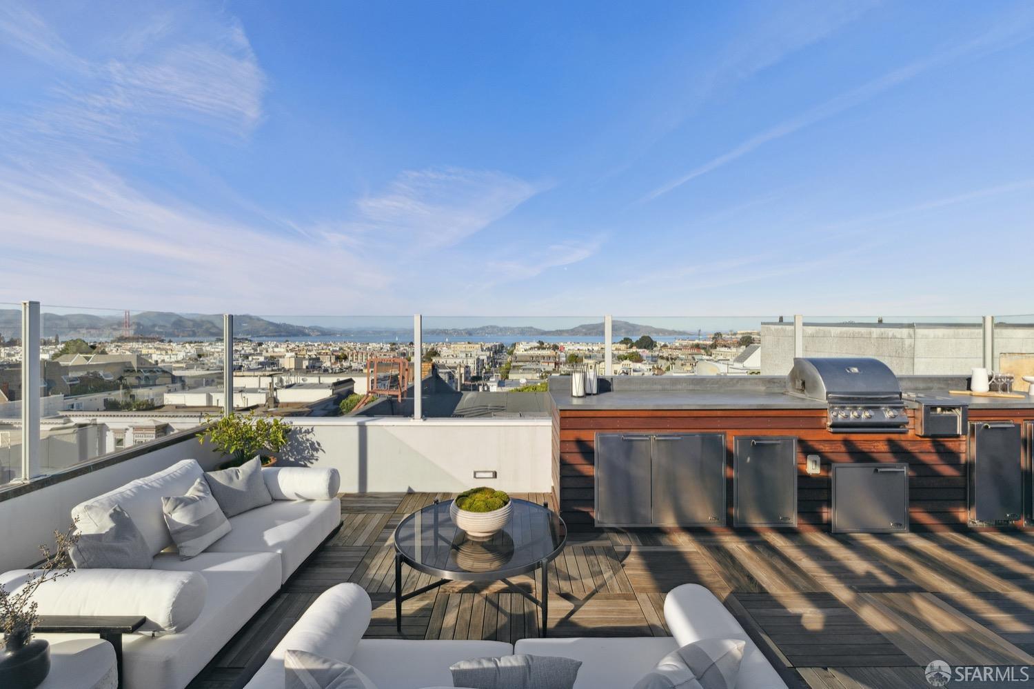 2950 Fillmore Street