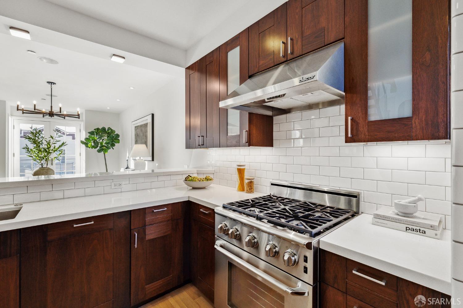 2950 Fillmore Street