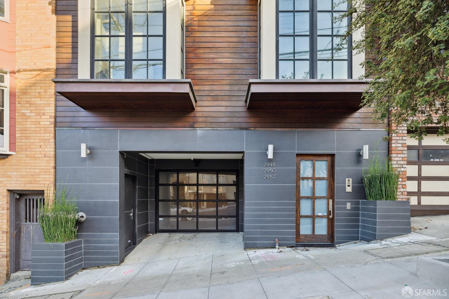 2950 Fillmore Street
