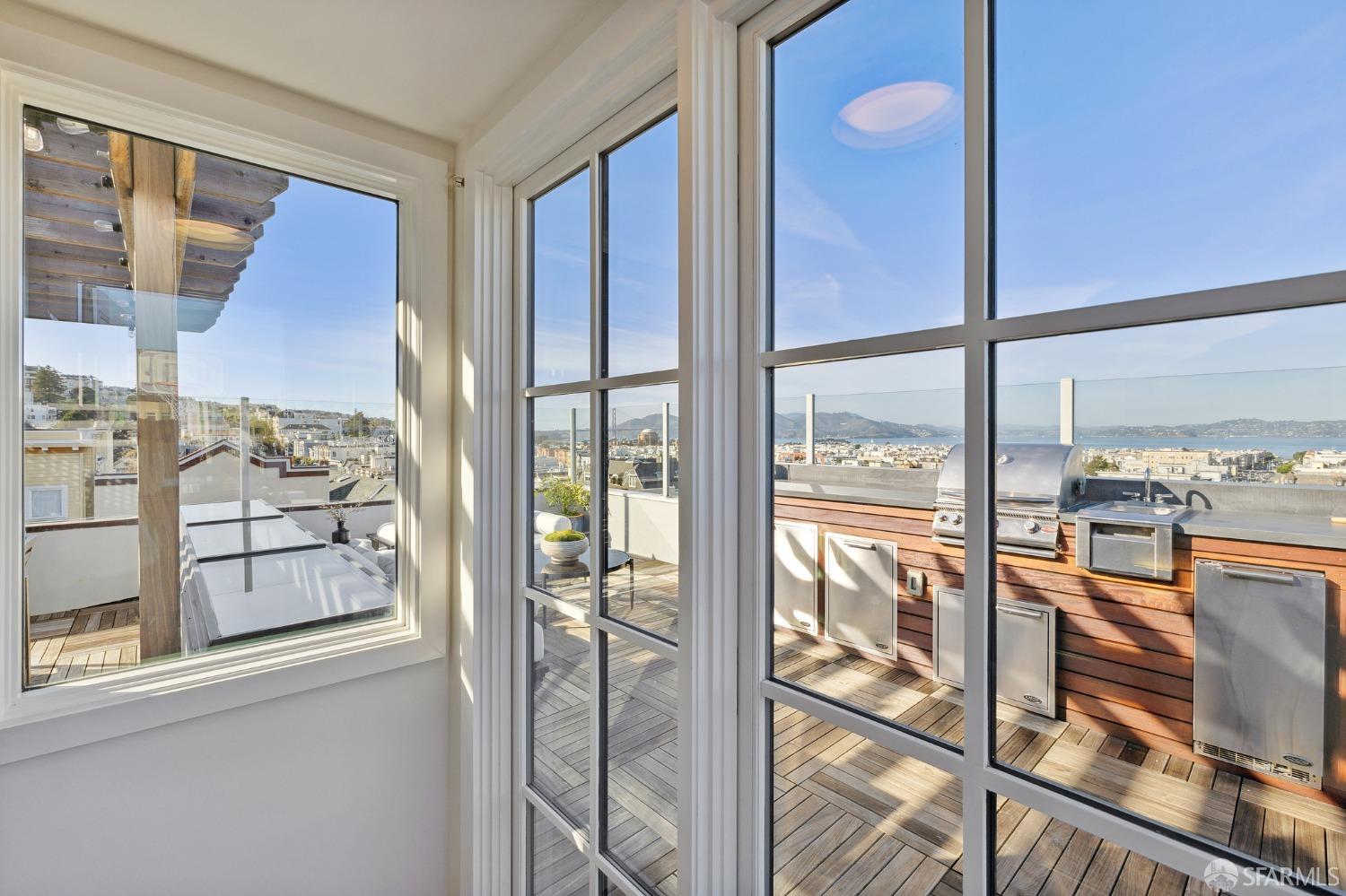 2950 Fillmore Street