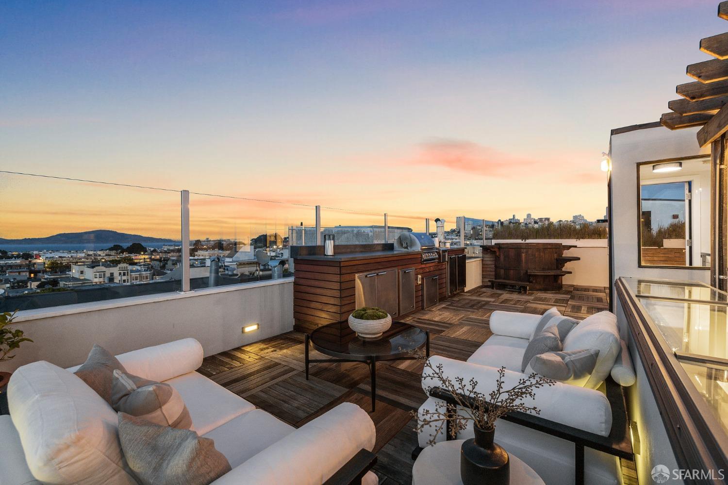 2950 Fillmore Street