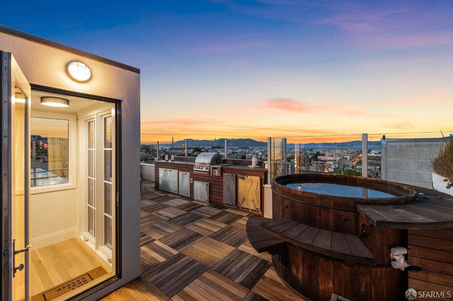 2950 Fillmore Street