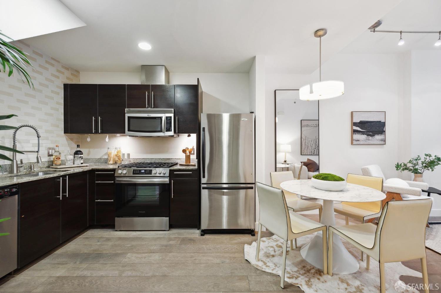 300 Berry Street # 116