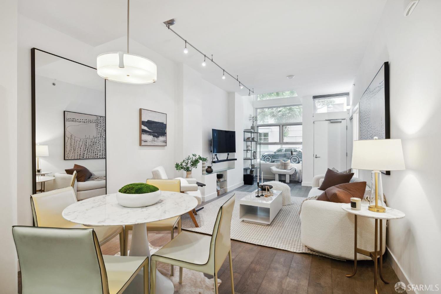 300 Berry Street # 116