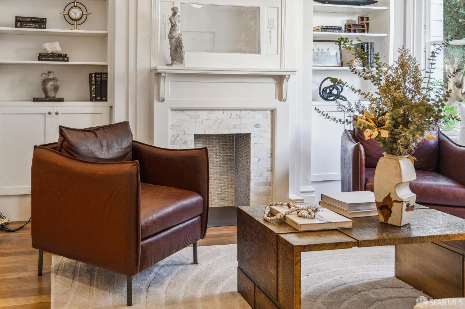 2106 Leavenworth Street