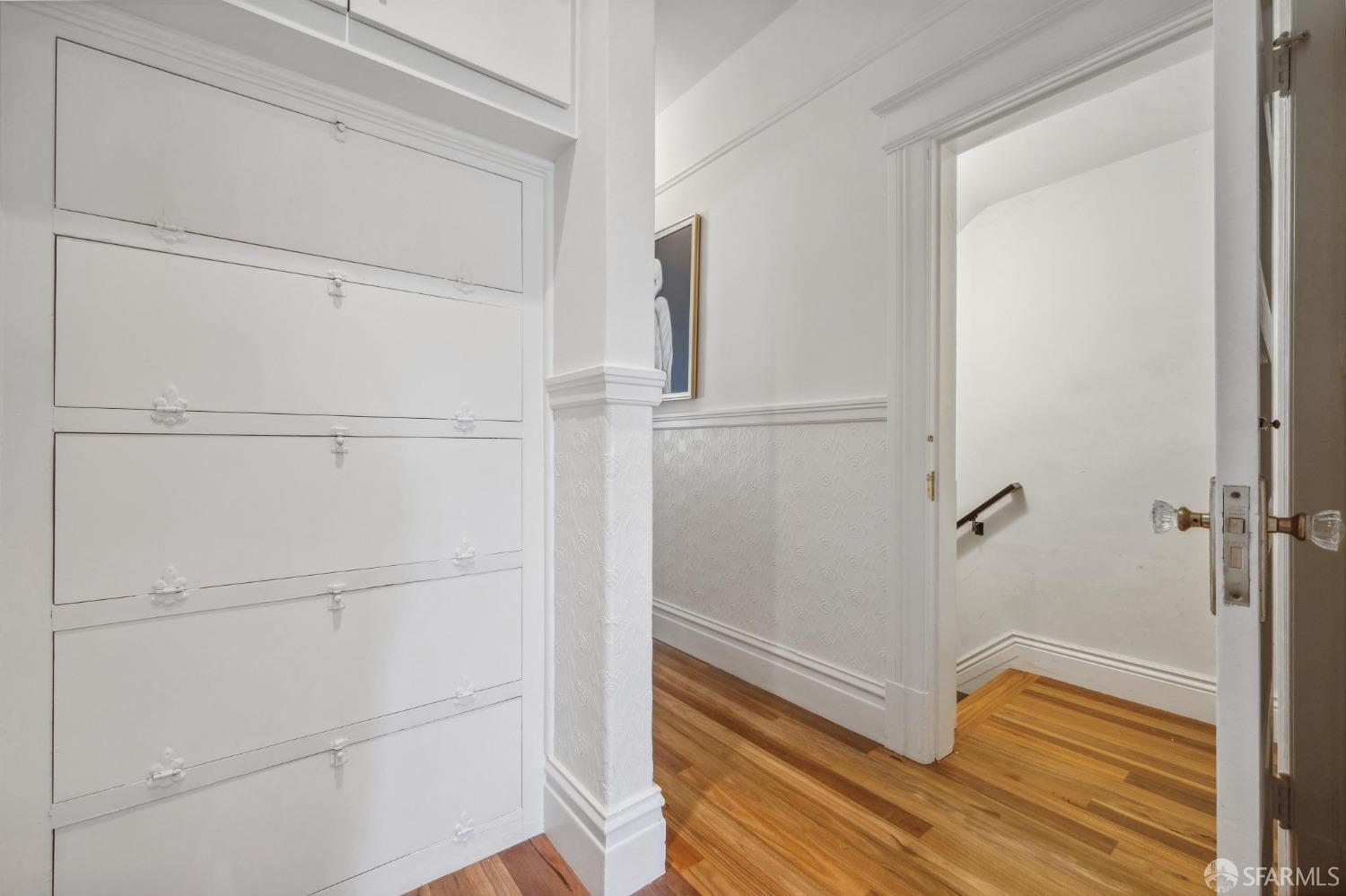 2106 Leavenworth Street