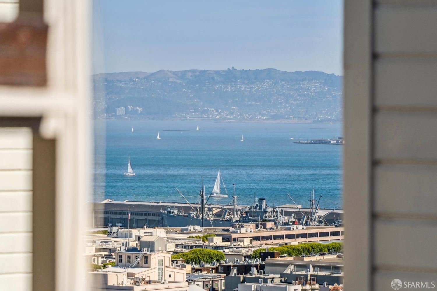 2106 Leavenworth Street