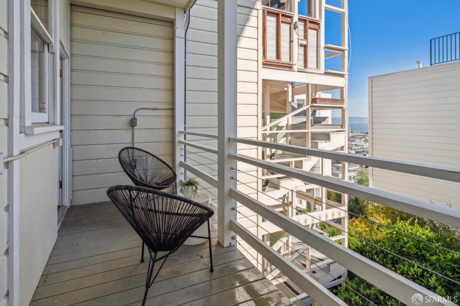 2106 Leavenworth Street