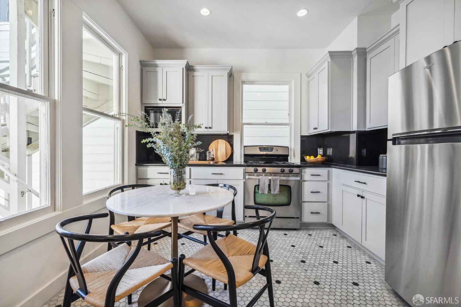 2106 Leavenworth Street