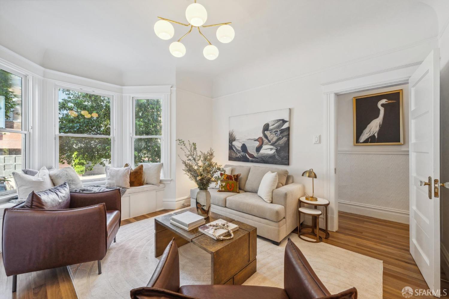 2106 Leavenworth Street