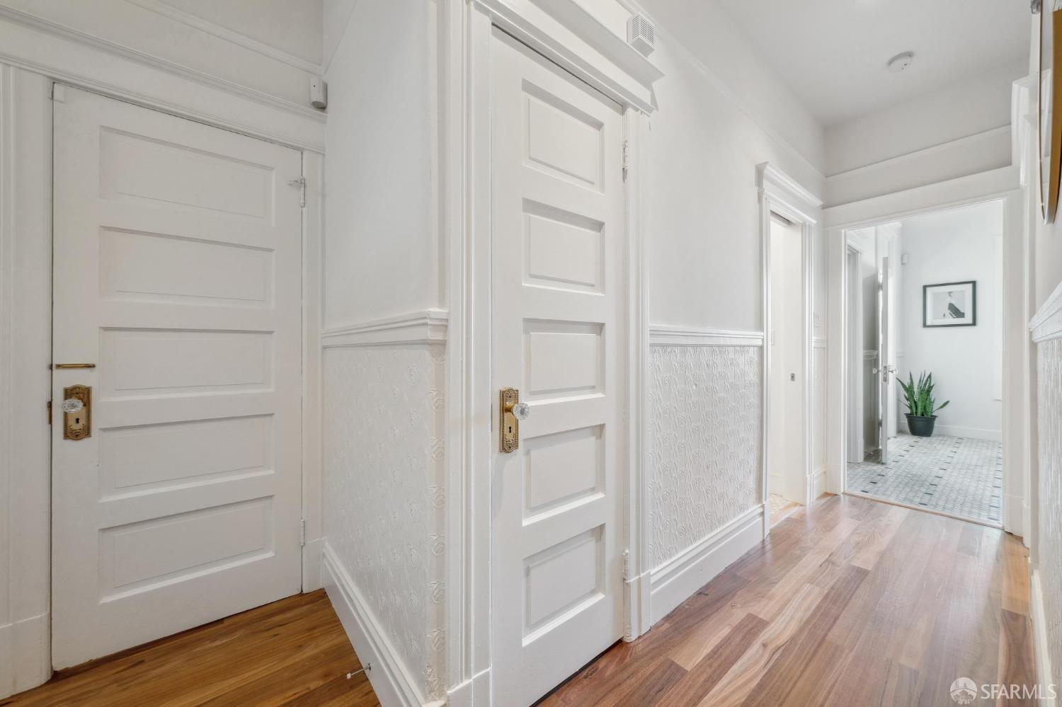 2106 Leavenworth Street