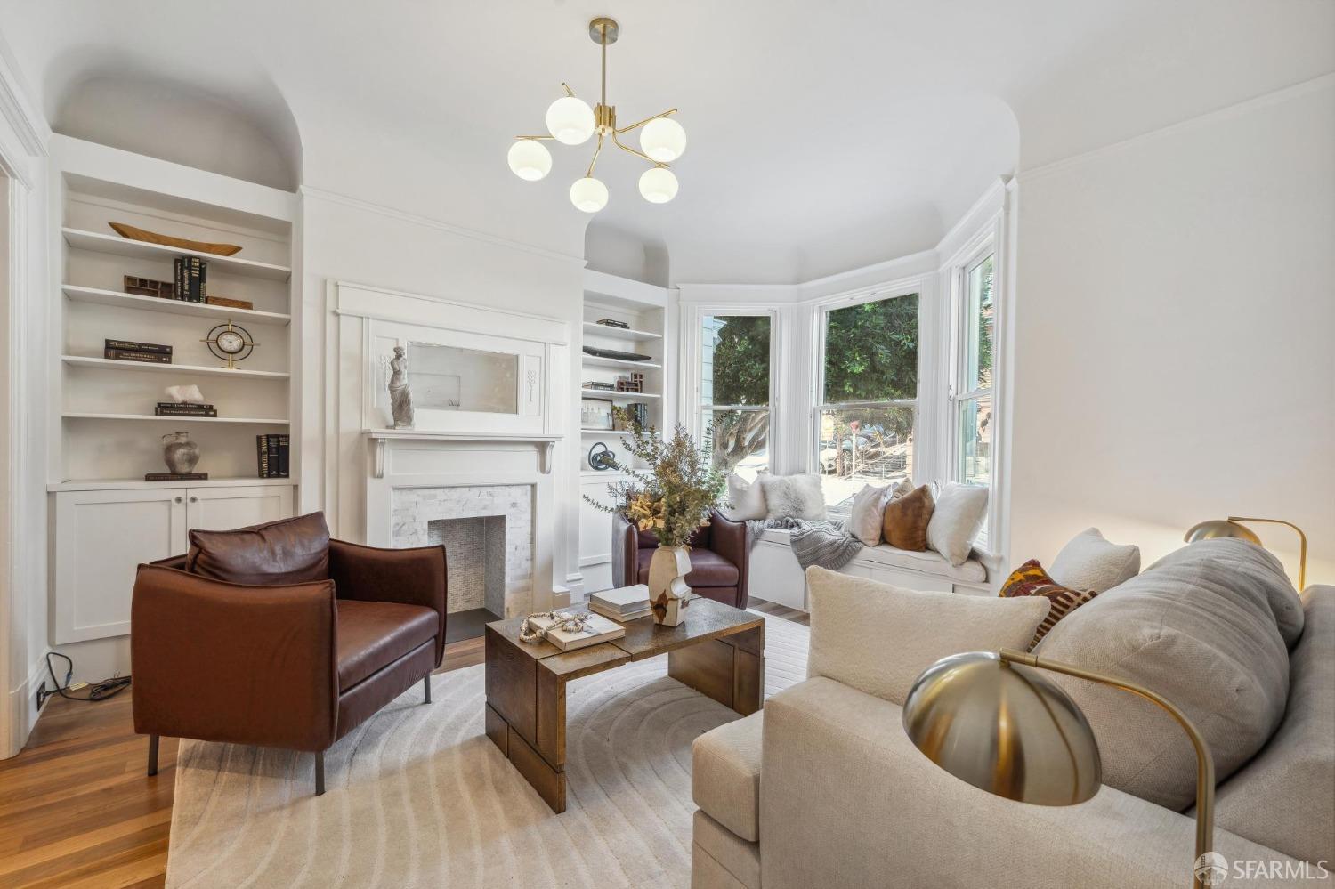 2106 Leavenworth Street